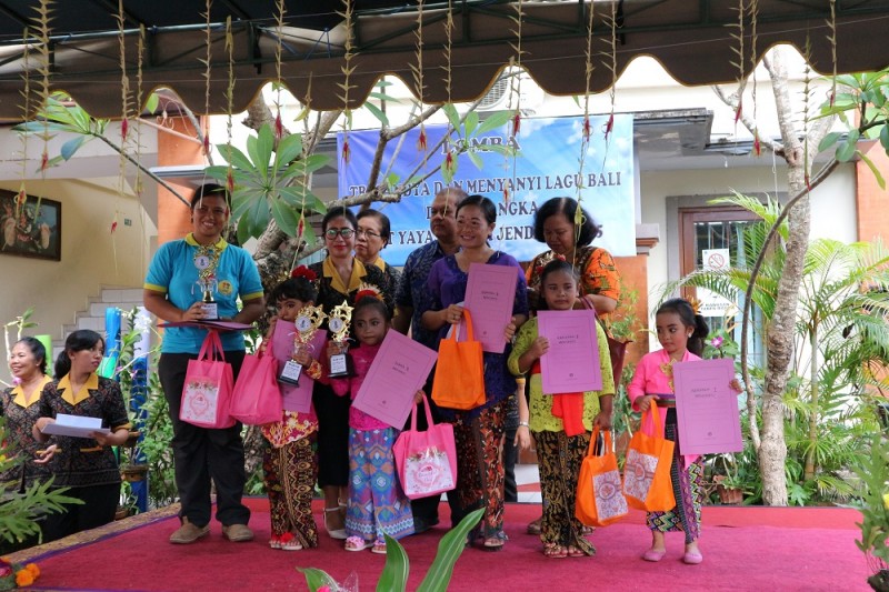 Lomba Trisandya dan Menyanyi Bali dalam rangka menyambut HUT Yayasan Dwijendra Denpasar Ke-65