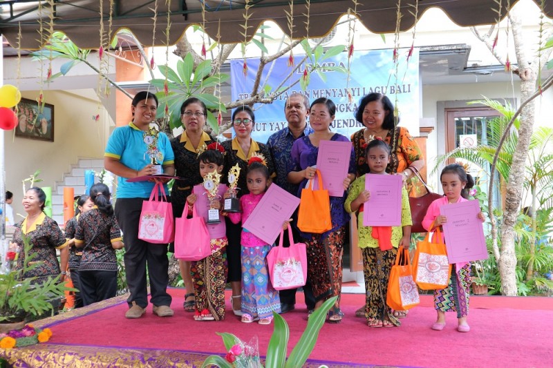Lomba Trisandya dan Menyanyi Bali dalam rangka menyambut HUT Yayasan Dwijendra Denpasar Ke-65